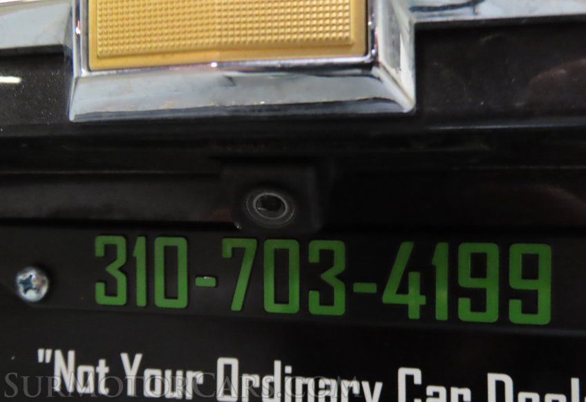 2017 Chevrolet Suburban - Image 18