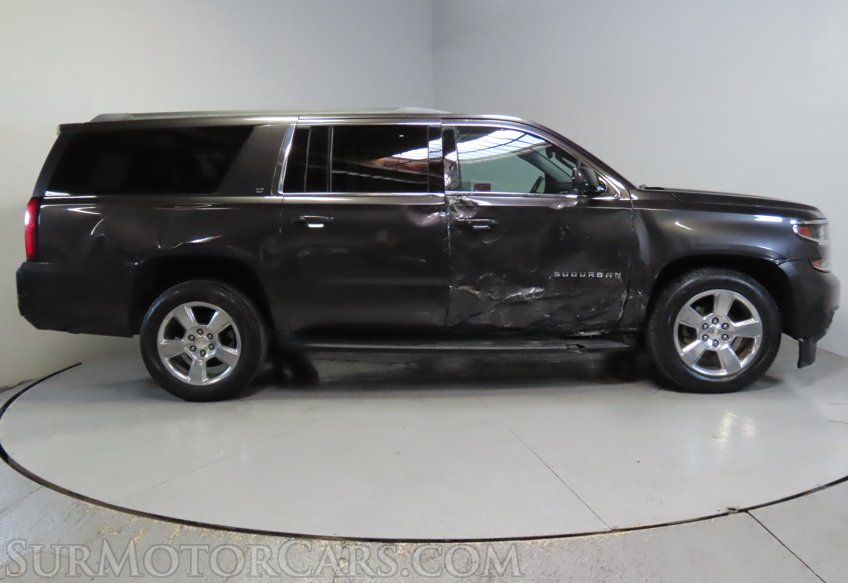 2017 Chevrolet Suburban - Image 6