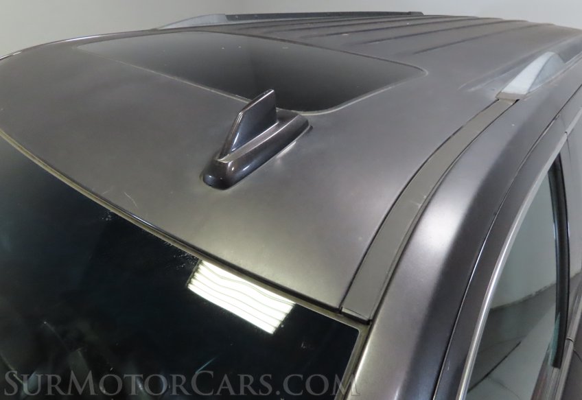 2017 Chevrolet Suburban - Image 14