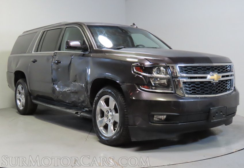 2017 Chevrolet Suburban - Image 4