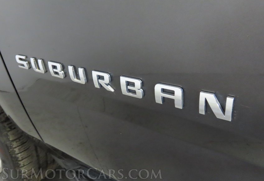 2017 Chevrolet Suburban - Image 16