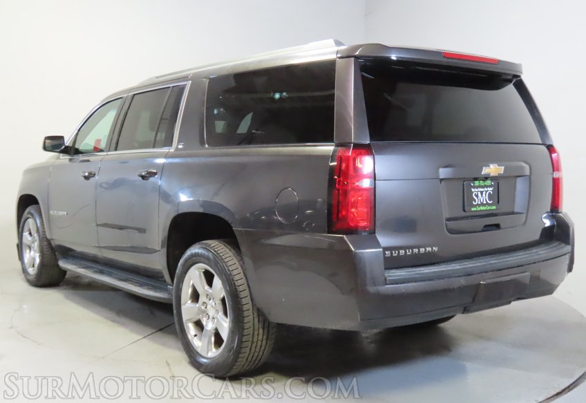 2017 Chevrolet Suburban - Image 7