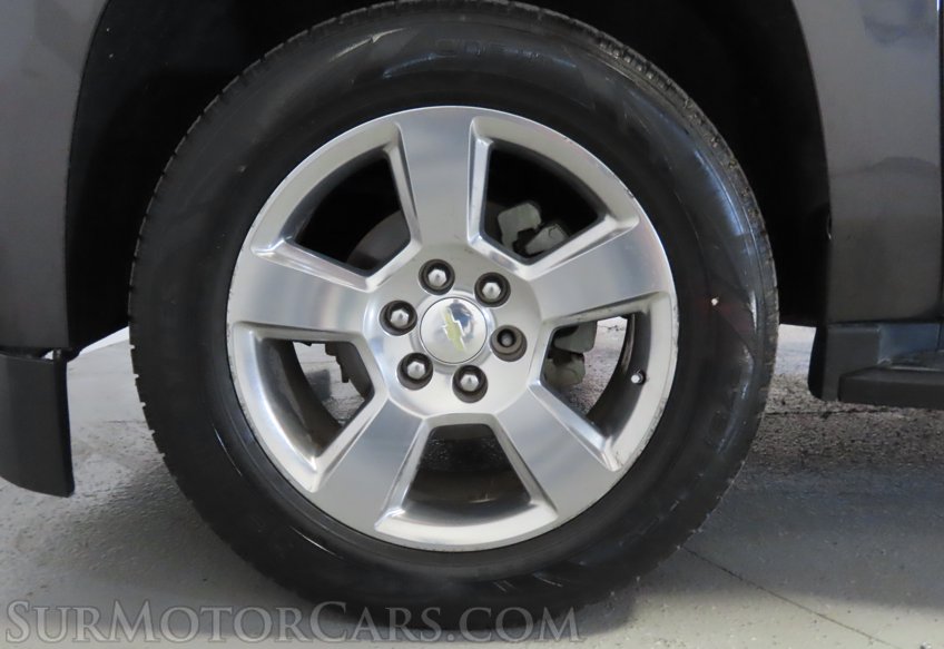 2017 Chevrolet Suburban - Image 19