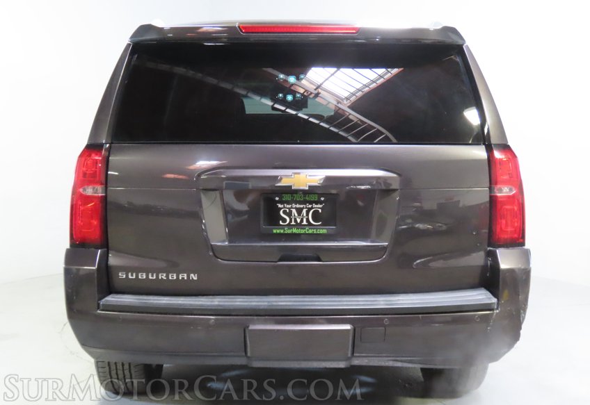 2017 Chevrolet Suburban - Image 11