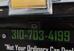 2017 Chevrolet Suburban - Image 18