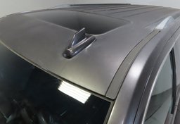 2017 Chevrolet Suburban - Image 14