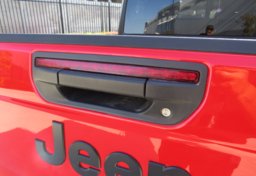 2020 Jeep Gladiator - Image 23