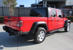 2020 Jeep Gladiator - Image 9
