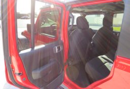 2020 Jeep Gladiator - Image 29
