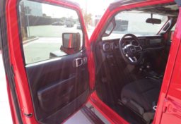 2020 Jeep Gladiator - Image 27