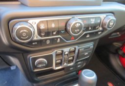 2020 Jeep Gladiator - Image 51