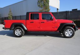 2020 Jeep Gladiator - Image 14