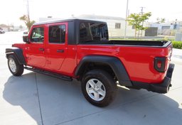2020 Jeep Gladiator - Image 8