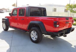2020 Jeep Gladiator - Image 10