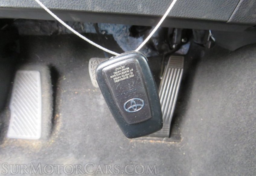 2022 Toyota Camry - Image 35