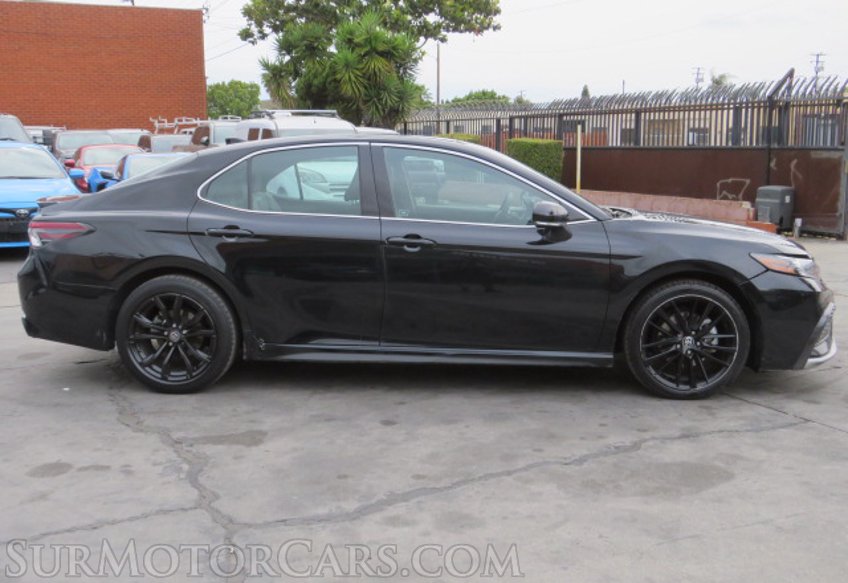 2022 Toyota Camry - Image 5