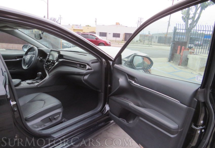 2022 Toyota Camry - Image 20