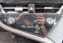 2022 Toyota Camry - Image 40