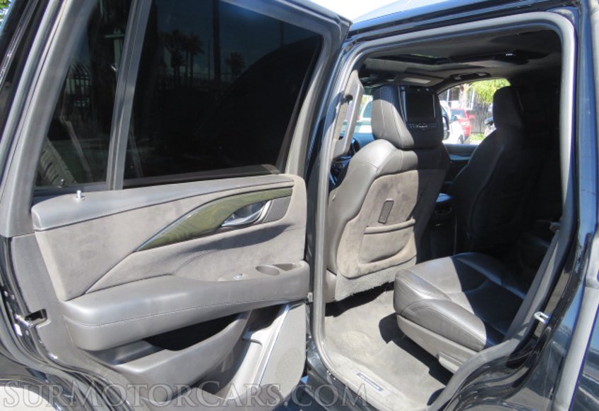 2016 Cadillac Escalade - Image 22
