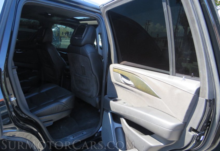 2016 Cadillac Escalade - Image 23