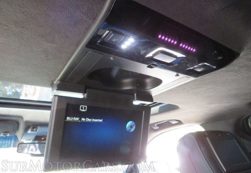 2016 Cadillac Escalade - Image 28