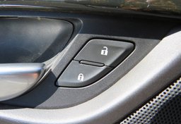 2016 Cadillac Escalade - Image 49