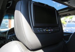 2016 Cadillac Escalade - Image 29
