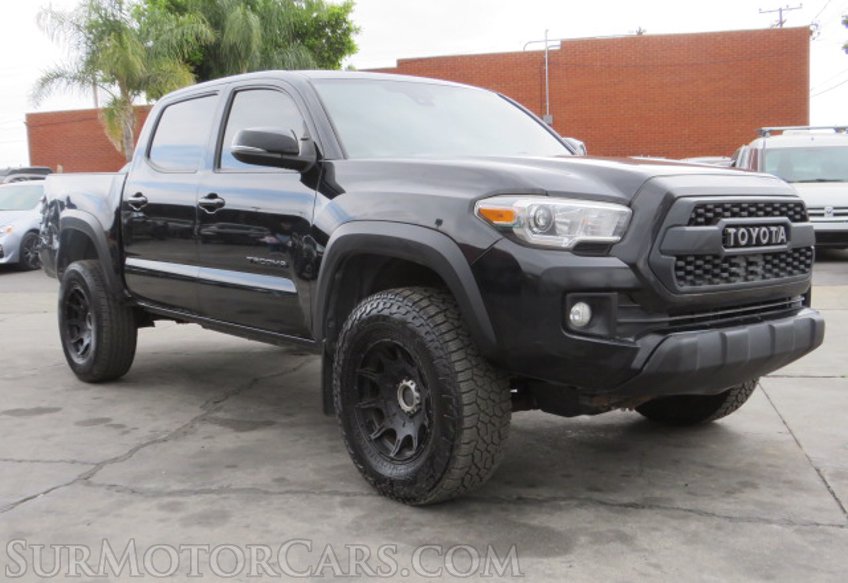 2019 Toyota Tacoma 4WD - Image 3