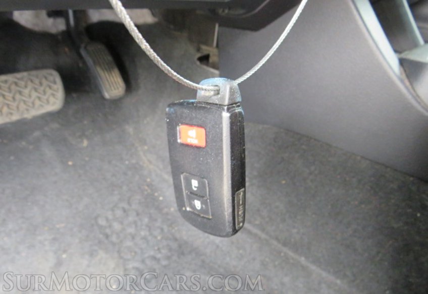 2019 Toyota Tacoma 4WD - Image 38