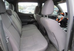 2019 Toyota Tacoma 4WD - Image 29