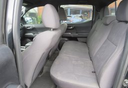 2019 Toyota Tacoma 4WD - Image 28