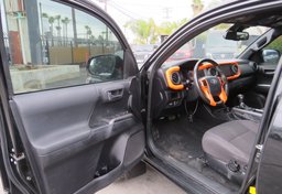 2019 Toyota Tacoma 4WD - Image 20