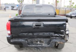 2019 Toyota Tacoma 4WD - Image 6