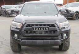 2019 Toyota Tacoma 4WD - Image 5