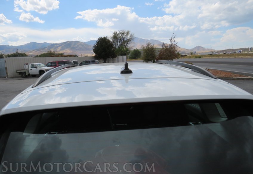 2022 Volkswagen Taos - Image 19