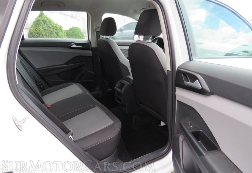 2022 Volkswagen Taos - Image 34