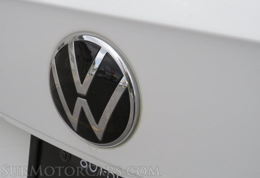 2022 Volkswagen Taos - Image 16