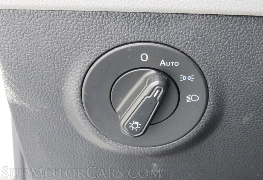 2022 Volkswagen Taos - Image 48