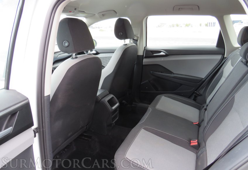 2022 Volkswagen Taos - Image 33