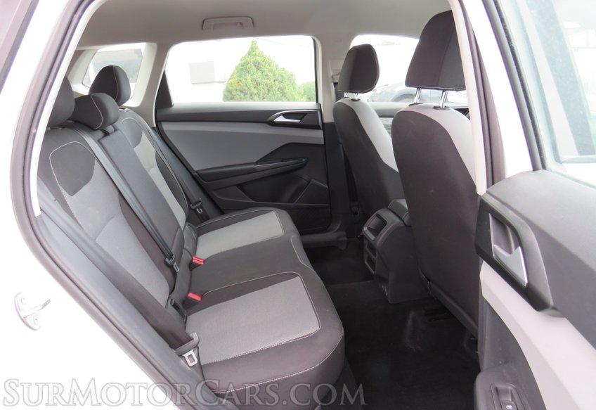 2022 Volkswagen Taos - Image 31