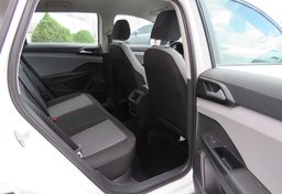 2022 Volkswagen Taos - Image 34