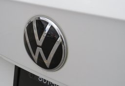 2022 Volkswagen Taos - Image 16