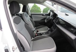 2022 Volkswagen Taos - Image 29