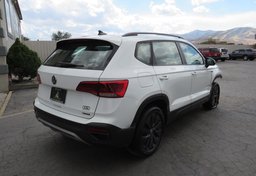 2022 Volkswagen Taos - Image 5