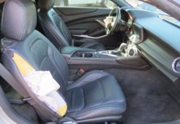 2018 Chevrolet Camaro - Image 17