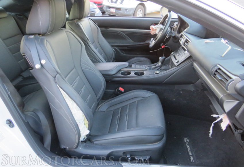 2017 Lexus RC - Image 20