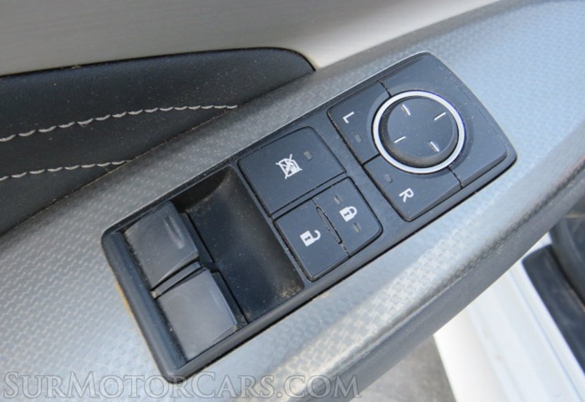 2017 Lexus RC - Image 46