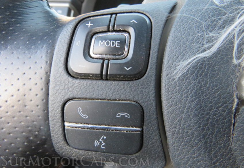 2017 Lexus RC - Image 32