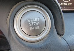 2017 Lexus RC - Image 33