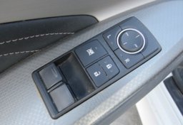 2017 Lexus RC - Image 46